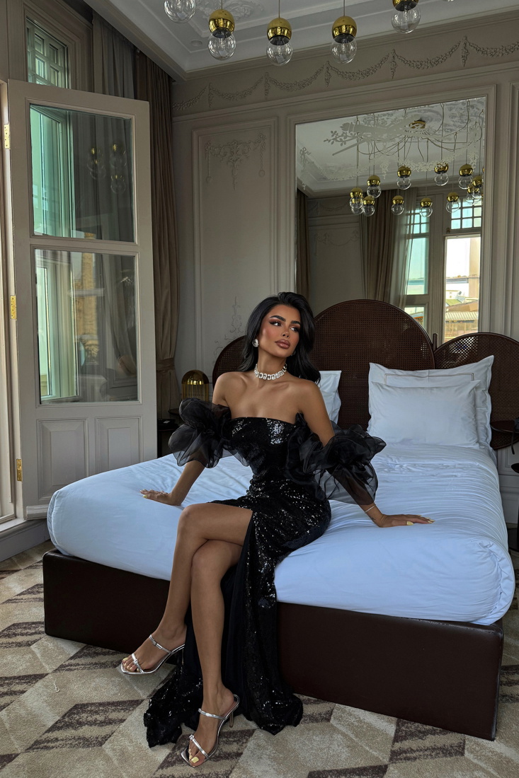 Siyah Pailette Yırtmaçlı Uzun Elbise ATE-2975 - EYYO