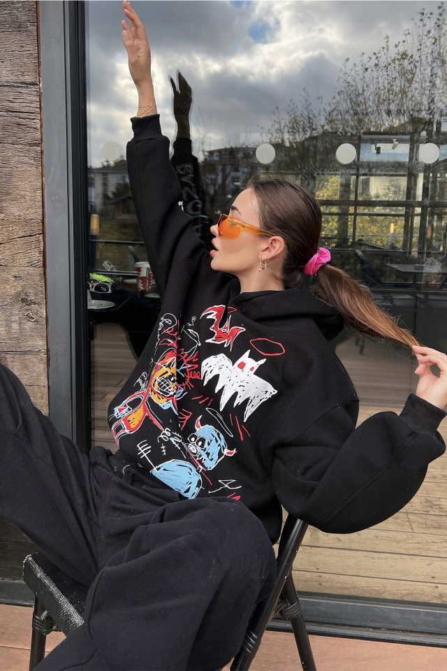 Siyah Baskılı Oversize Kapşonlu Sweat ATE3071 - 5