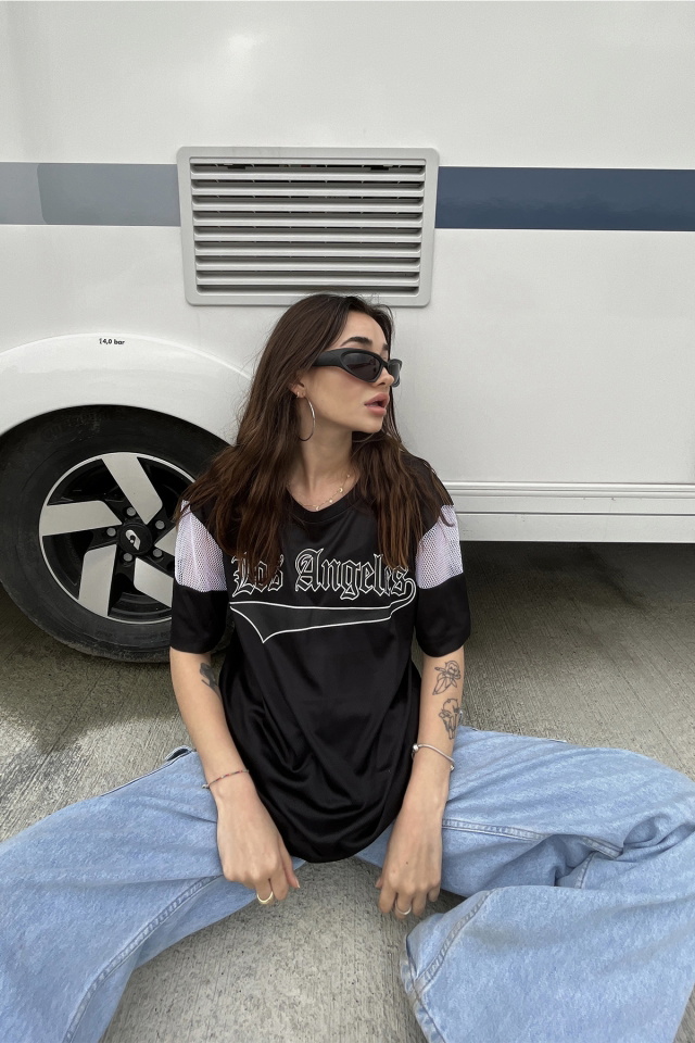 Siyah Baskılı Oversize Tişört ATE6681