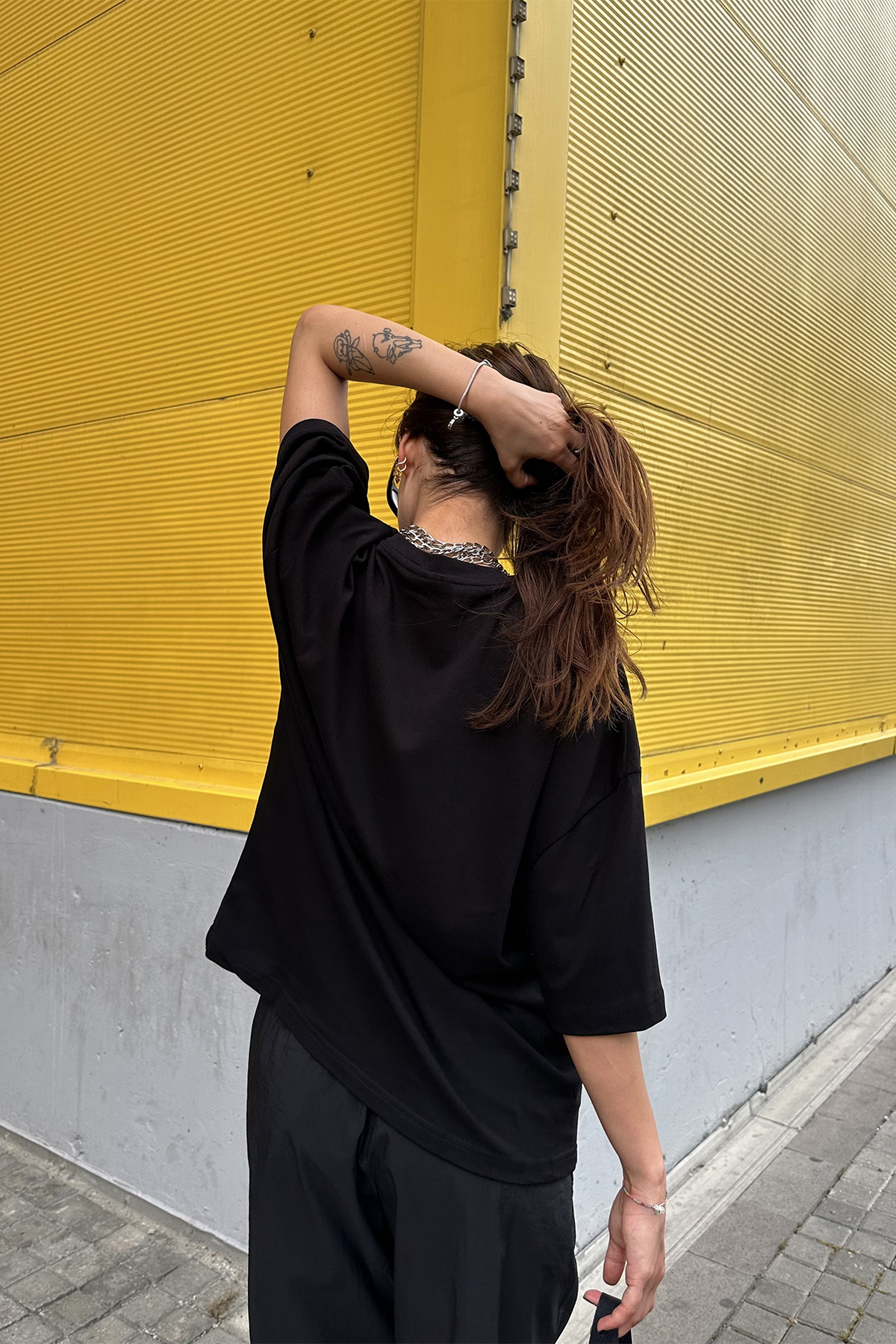 Siyah Baskılı Oversize Tişört - 5