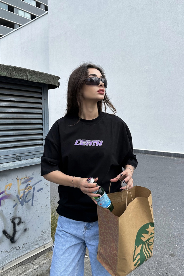 Siyah Baskılı Oversize Tişört ATE7296