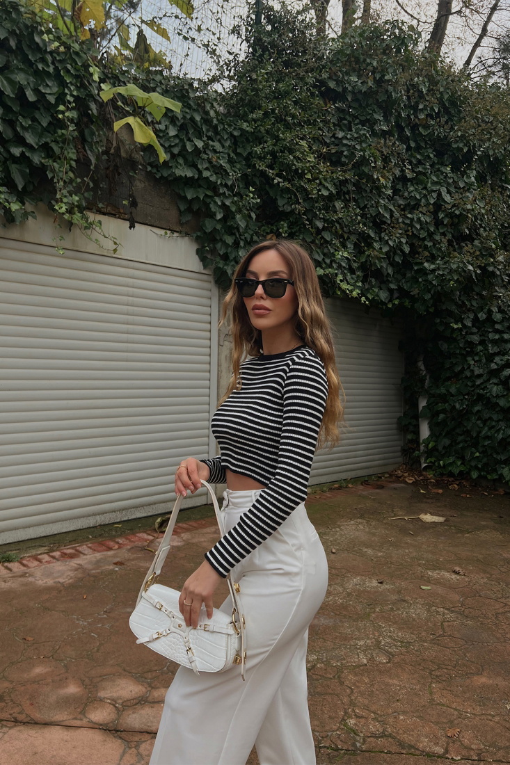 Siyah Beyaz Çzigili Kazak ATE2656 - EYYO