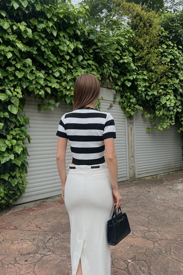 Siyah Bisiklet Yaka Crop Top ATE6824 - 3