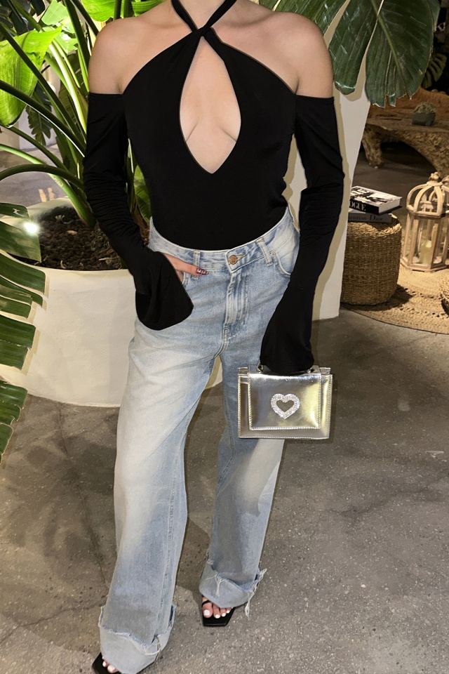 Siyah Boyun Detay Bodysuit