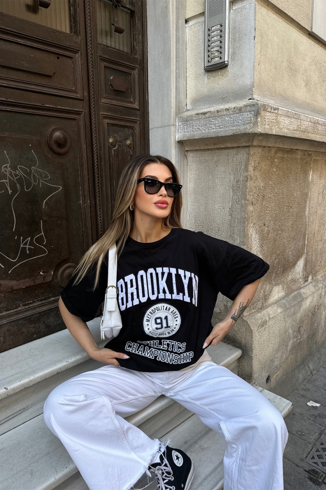 Siyah Broklyn Yazılı Tişört
