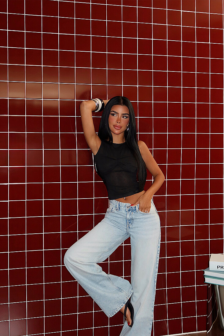 Siyah Büzgülü Crop Top