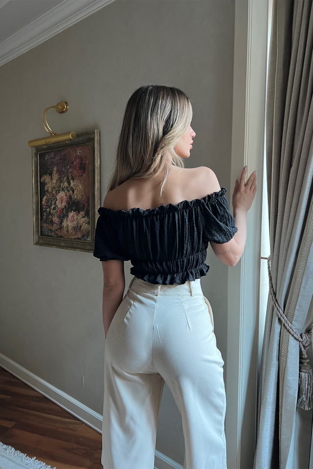 Siyah Büzgülü Düşük Kol Crop Top ATE4036 - 5