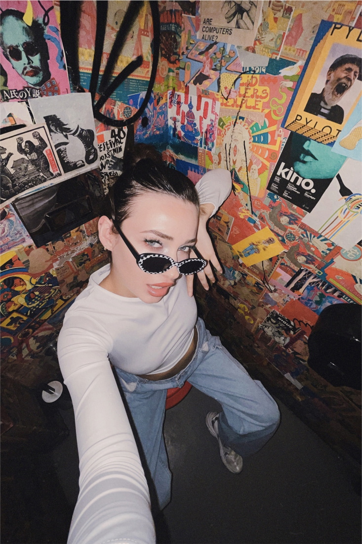 Siyah Çerçeve Detay Gözlük ATE4242 - 