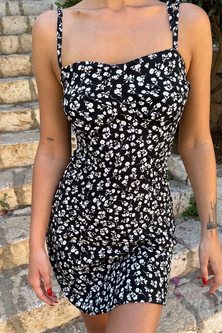 Siyah Çiçek Desen Askılı Mini Elbise ATE7794 - EYYO