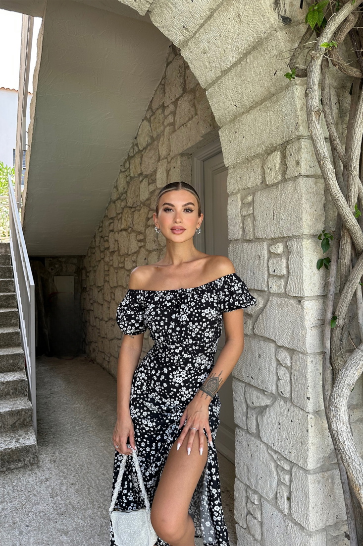 Siyah Çiçek Desen Yırtmaç Detay Elbise ATE7616 - EYYO