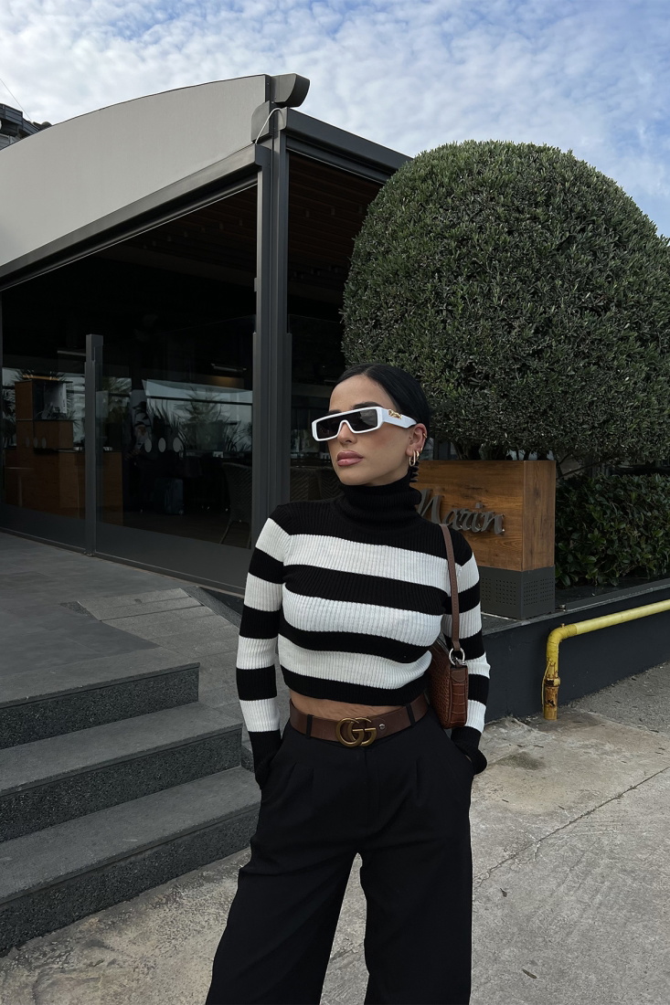 Siyah Çizgili Boğazlı Kazak ATE2816 - EYYO