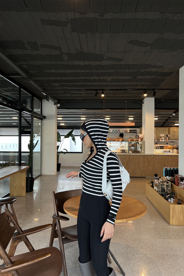 Siyah Çizgili Kapşonlu Sweat ATE2940 - 3