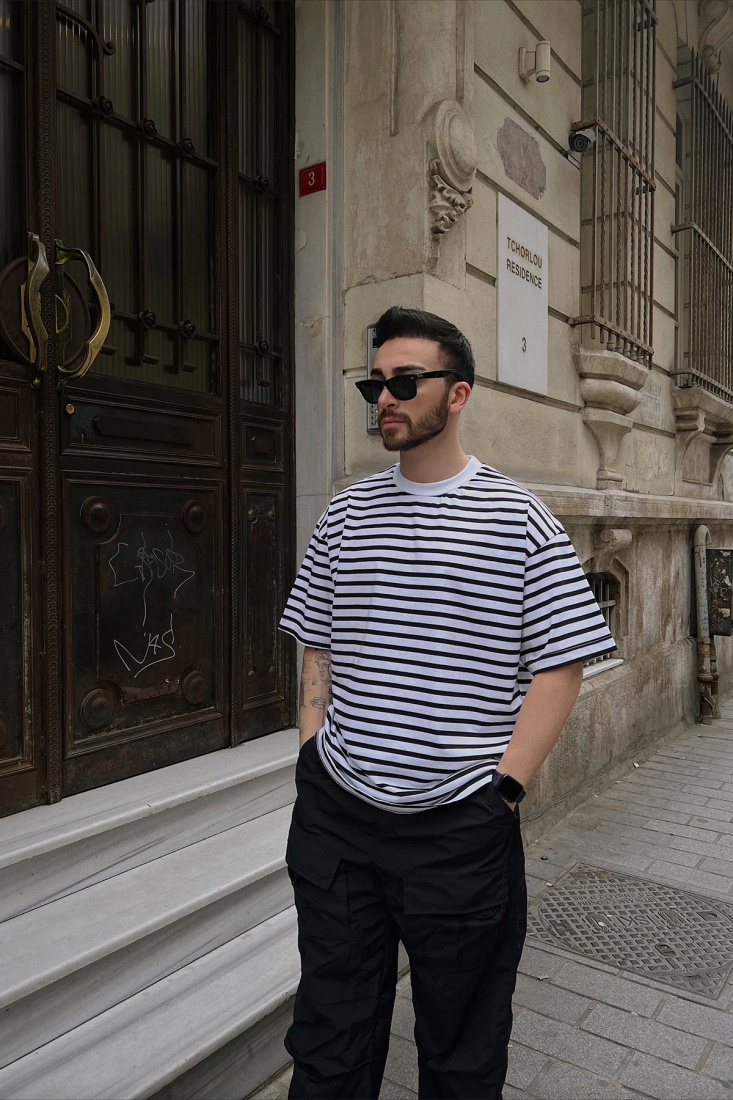 Siyah Çizgili Oversize Tişört ATE5174 - 