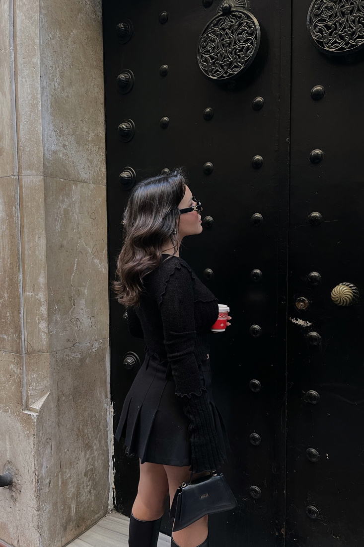 Siyah Dikiş Detay Bluz ATE3385 - JOMOFU