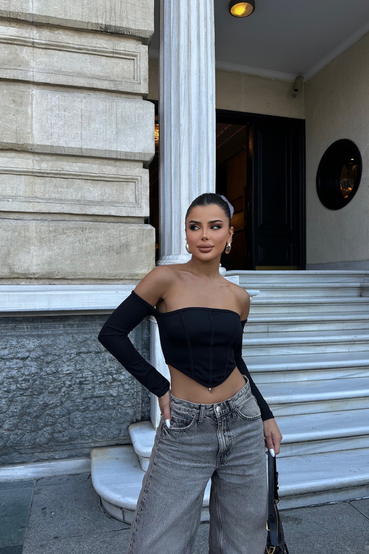 Siyah Dikiş Detay Uzun Kol Crop Top ATE8522 - gecce