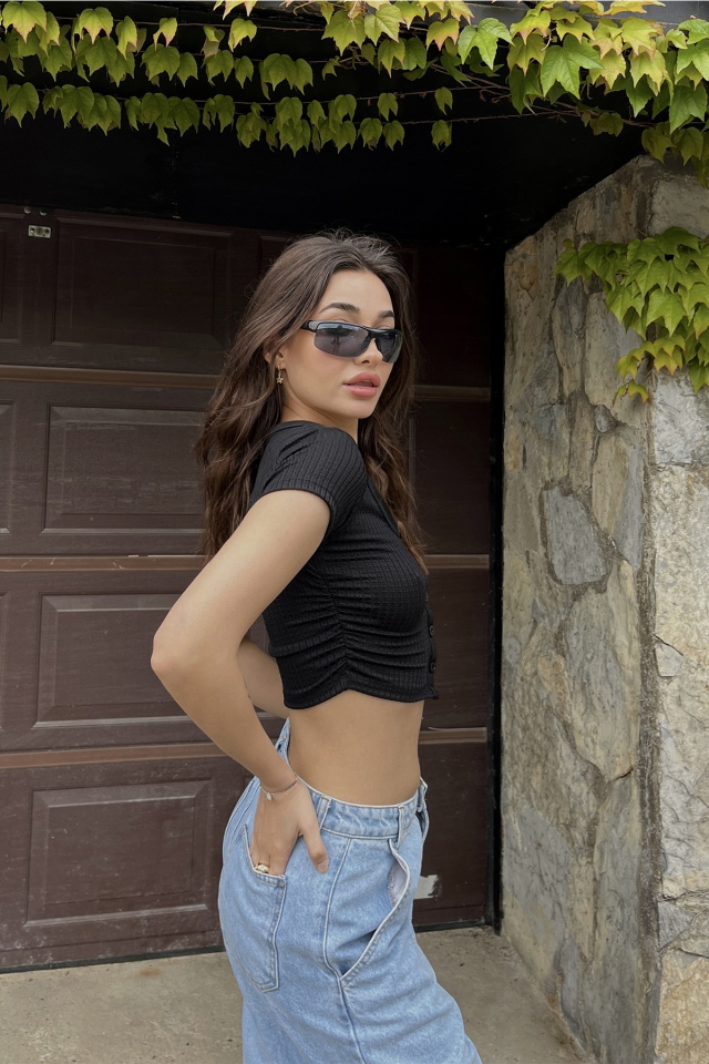 Siyah Düğme Detay Crop Top ATE6701 - 5