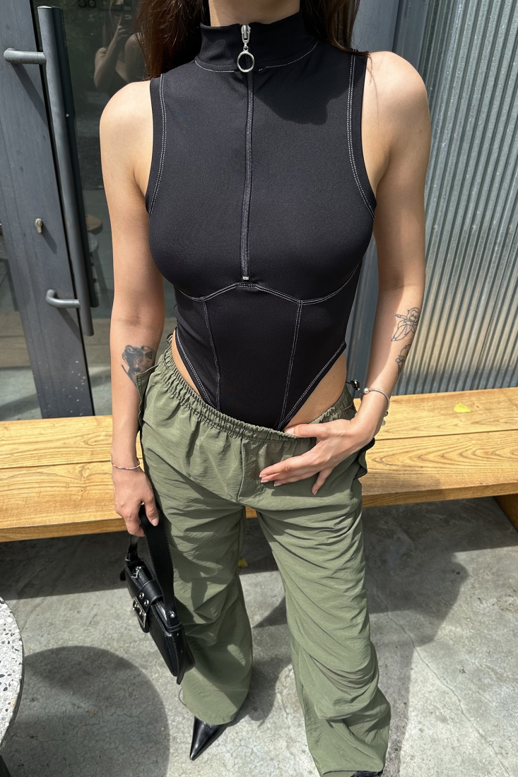 Siyah Fermuar Detay Bodysuit ATE7311 - PAYNA