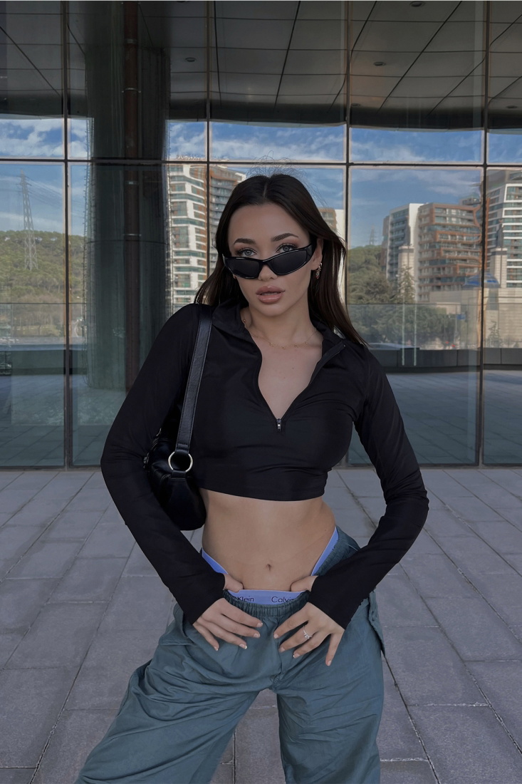 Siyah Fermuar Detay Crop Top ATE3934 - DEPPOT