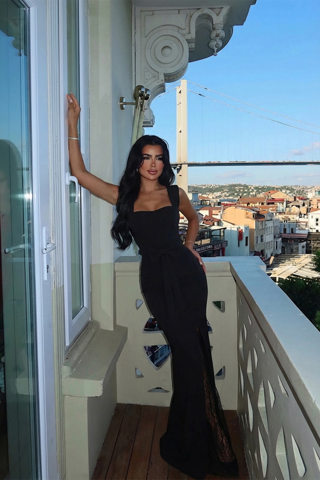 Siyah Remmy Yırtmacı Dantel Detaylı Uzun Elbise ATE-2576 - 1