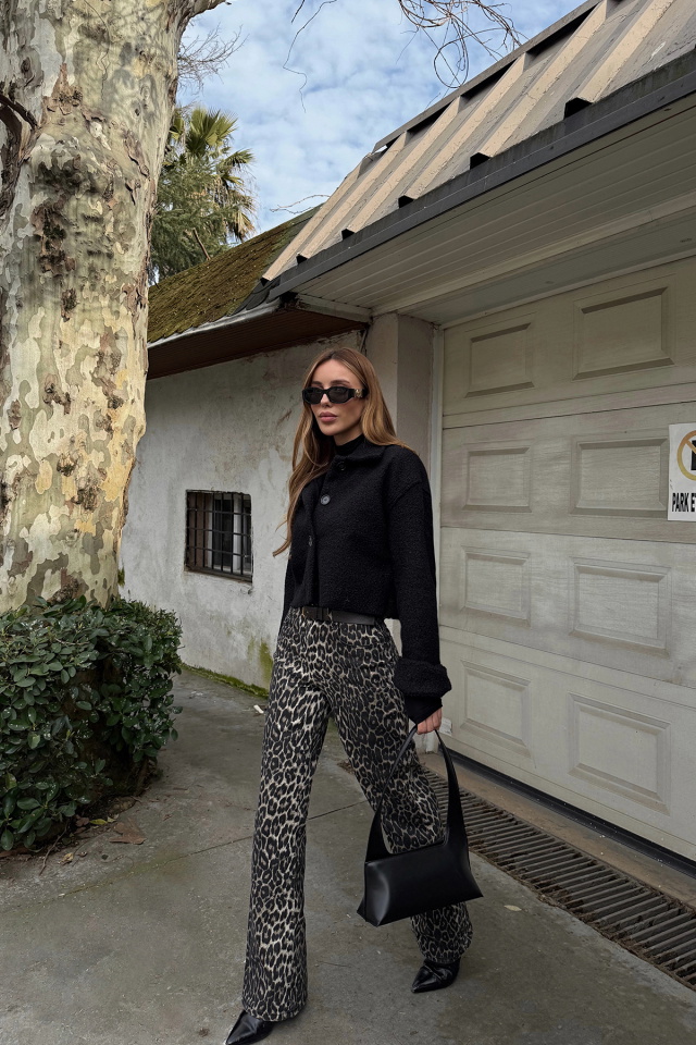 Siyah Belinda Kısa Mont ATE-2031 - 5