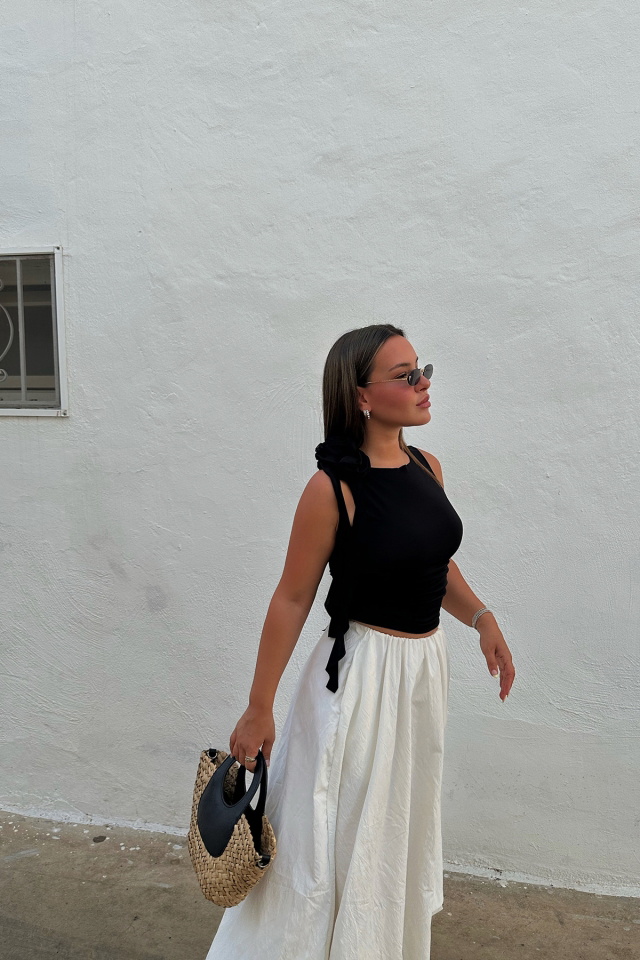 Siyah Gül Detay Crop Top ATE7892