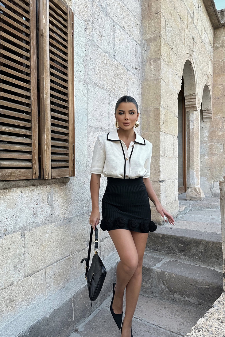 Siyah Gül Detay Yüksek Bel Mini Etek ATE8623 - MEHTAP ÜRETİM