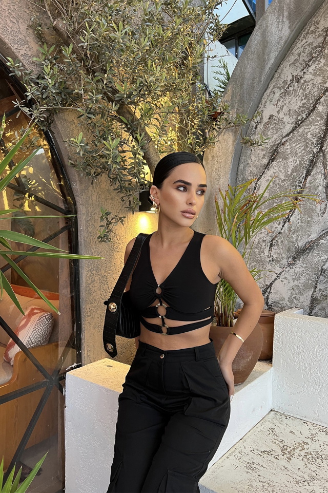 Siyah Halka Detay Crop Top ATE2143 - 4