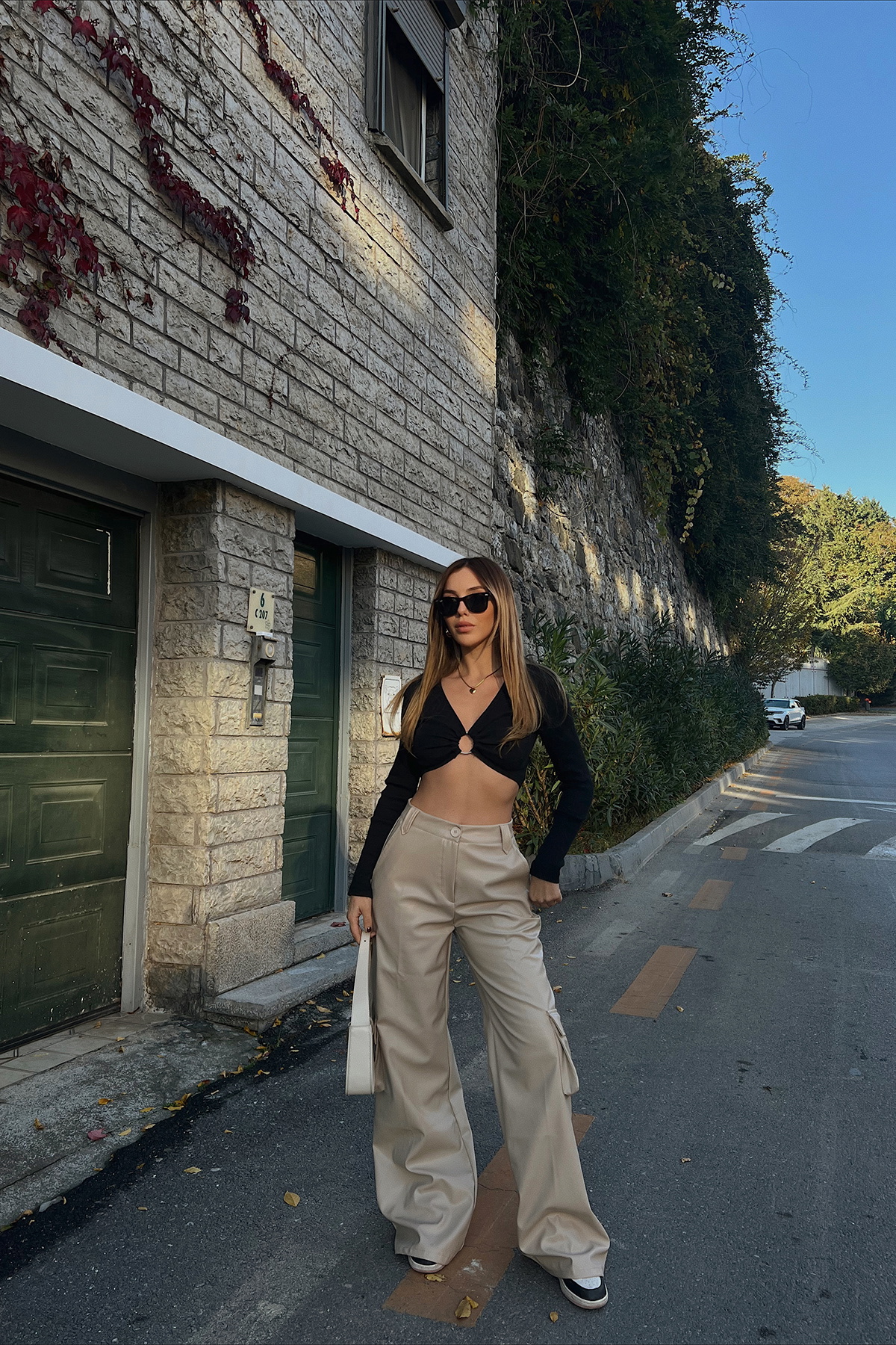Siyah Halka Detay Crop Top ATE2489 - 1