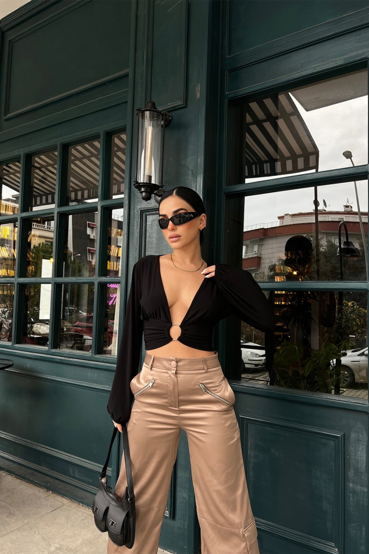 Siyah Halka Detay Crop Top ATE3725 - TİLLE