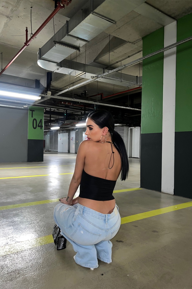 Siyah Halka Detay İp Askılı Crop Top