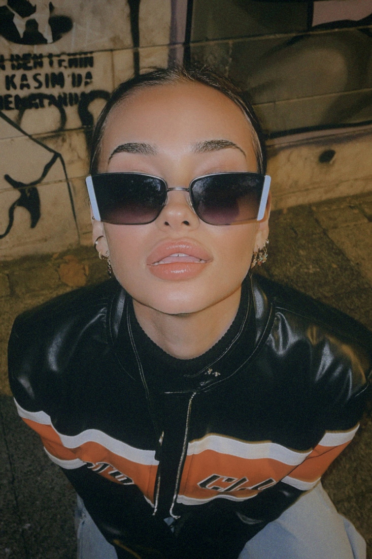 Siyah İnce Çerçeveli Gözlük ATE3392 - 