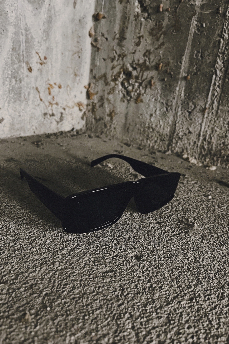 Siyah İnce Çerçeveli Gözlük ATE4828 - 