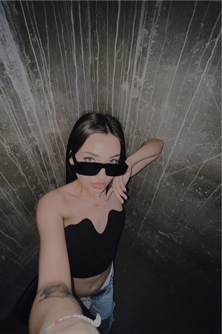 Siyah İnce Çerçeveli Gözlük ATE4828 - 