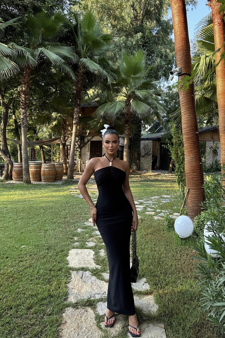 Siyah Nina İnci Detaylı Boyundan Bağlamalı Elbise ATE-1224 - EYYO