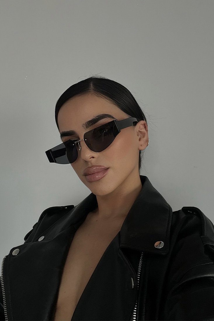 Siyah Kalın Çerçeveli Gözlük ATE3309 - 