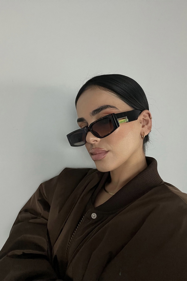 Siyah Kalın Çerçeveli Gözlük ATE3313 