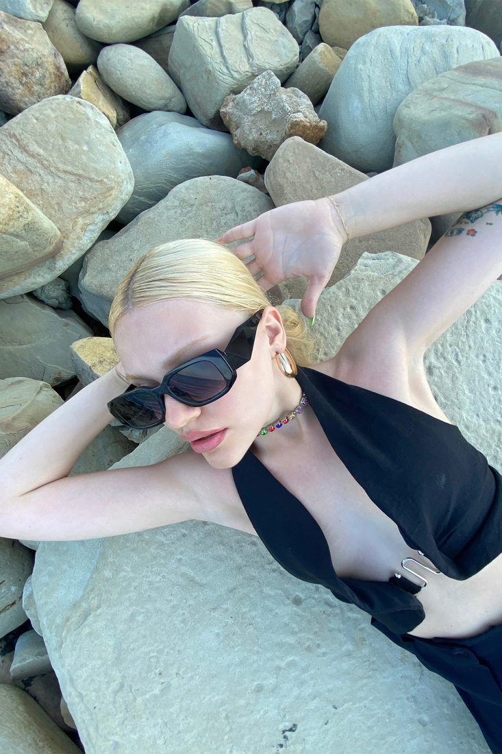 Siyah Kalın Çerçeveli Gözlük ATE4743 - 