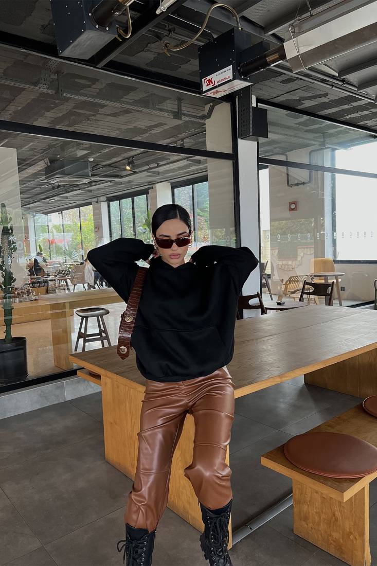 Siyah Kapşonlu Arkası Baskılı Sweat ATE2514 - EYYO