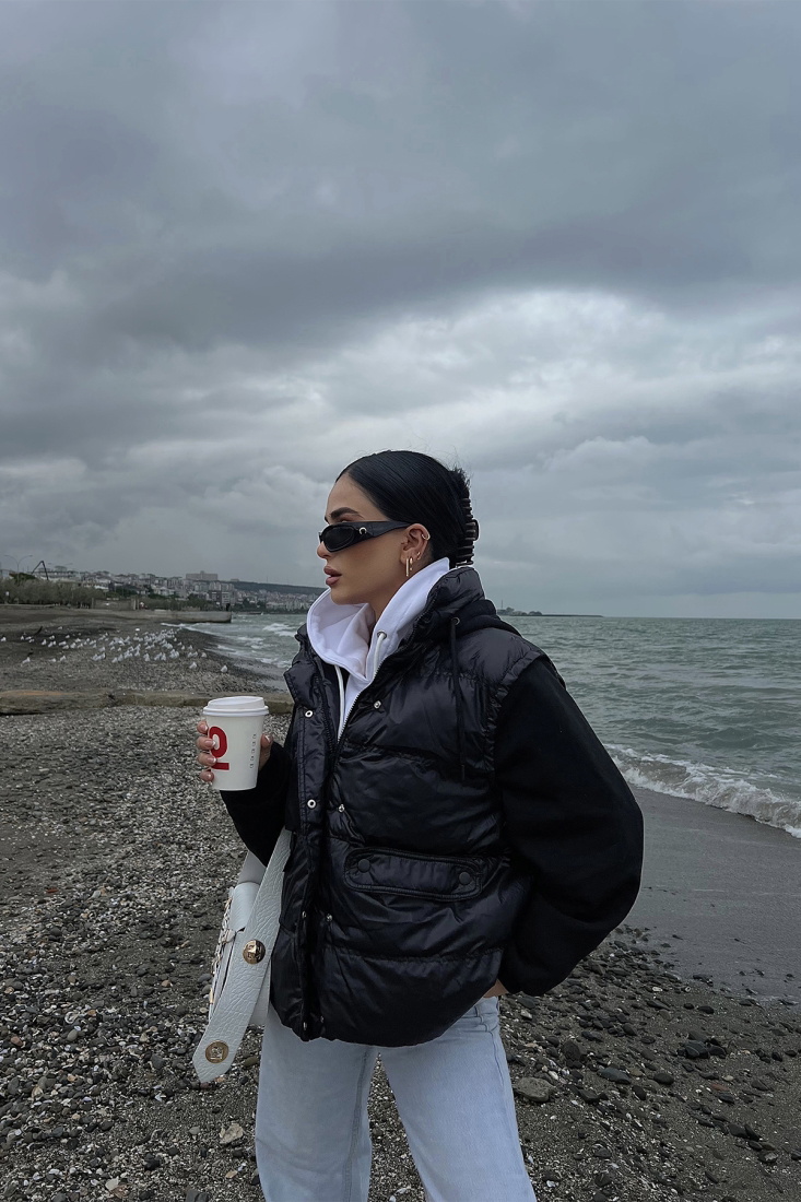 Siyah Kapşonlu Mont ATE2850 - EYYO