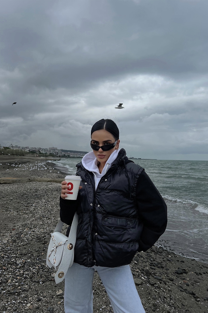 Siyah Kapşonlu Mont ATE2850 - EYYO