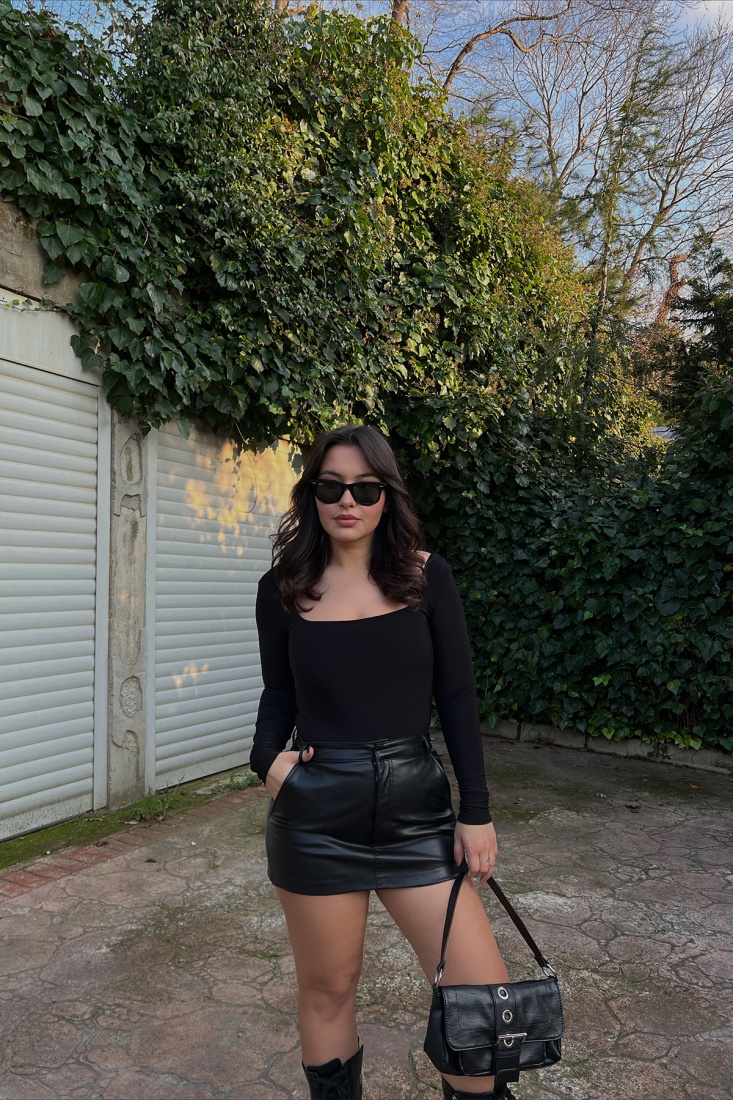 Siyah Kare Yaka Bodysuit ATE3226 - EYYO