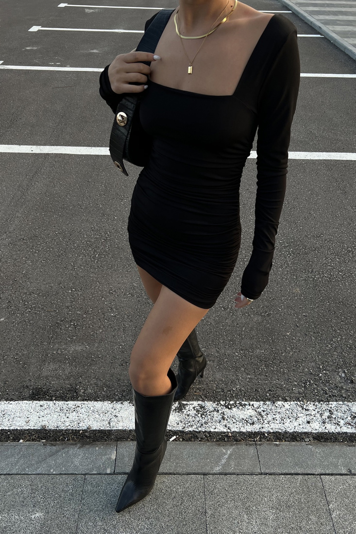 Siyah Kare Yaka Büzgülü Elbise ATE2379 - EYYO