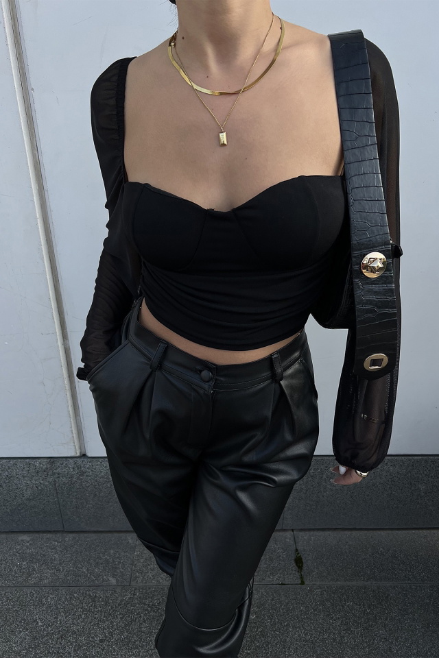 Siyah Kolları Tül Crop Top ATE2377 - 2