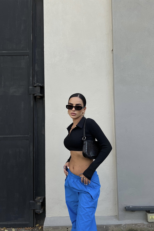 Siyah Kruvaze Yaka Crop Top ATE2269 - 2