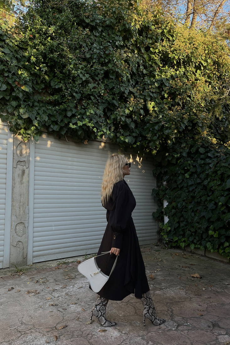 Siyah Kruvaze Yaka Kolları Düğmeli Trenckot ATE2454 - EYYO