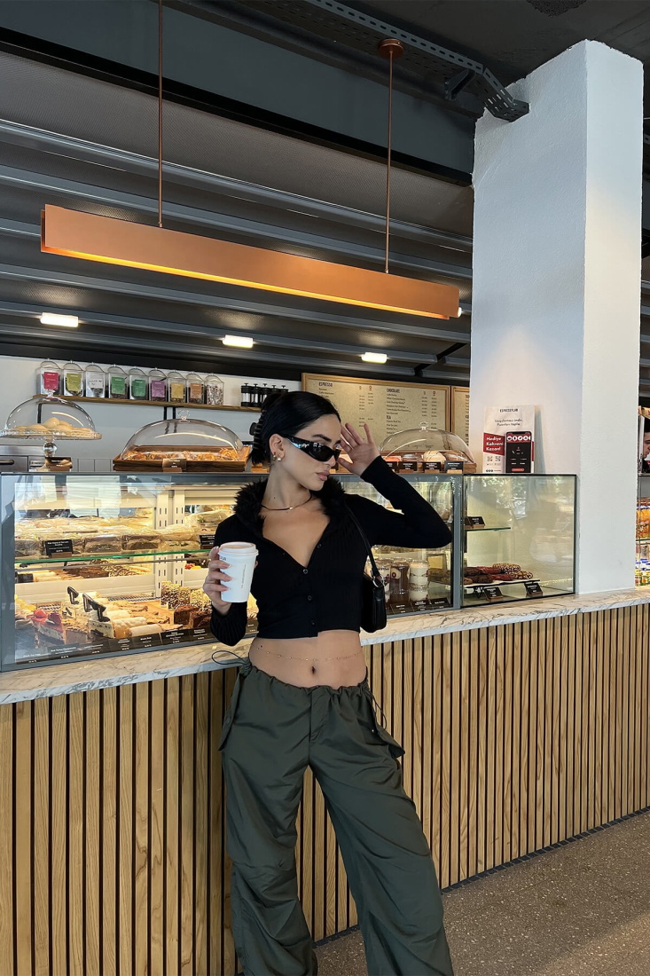 Siyah Kürk Detay Crop Hırka ATE2807 - EYYO