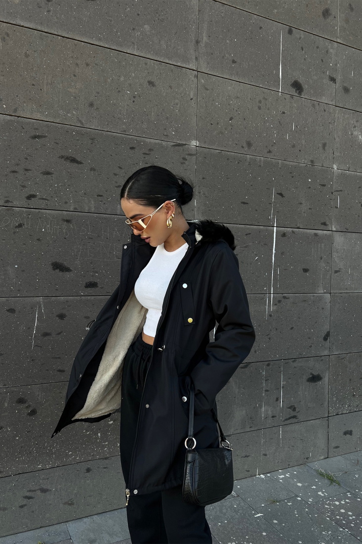 Siyah Kürk Detay Önü Düğmeli Mont ATE2419 - EYYO