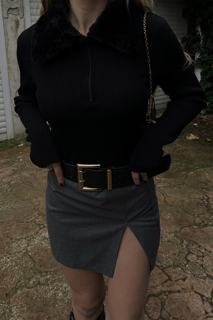 Siyah Kürk Detay Triko Kazak ATE3128 - EYYO