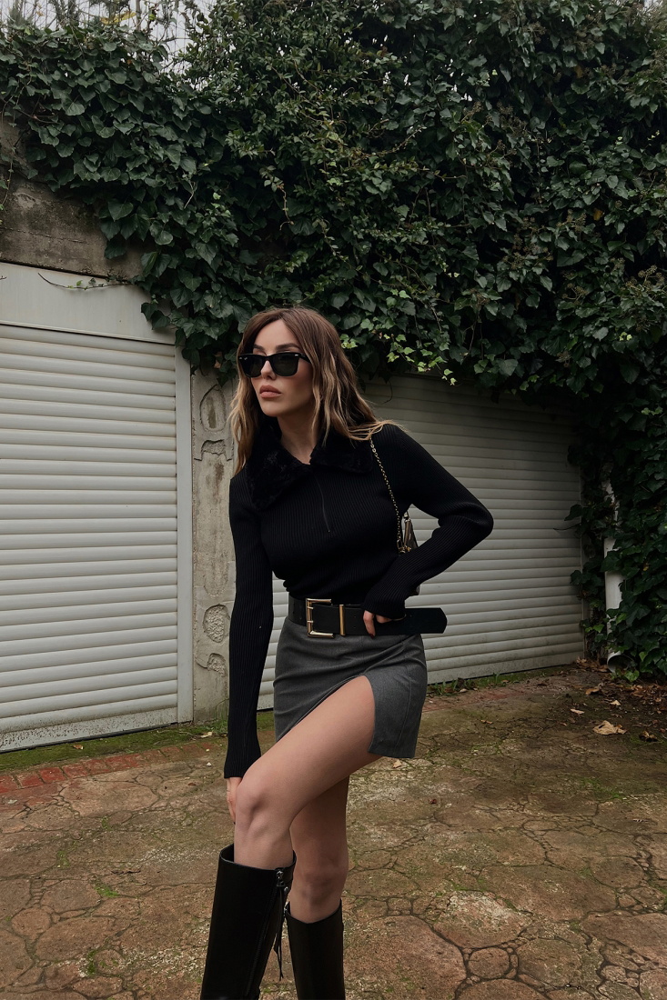 Siyah Kürk Detay Triko Kazak ATE3128 - EYYO