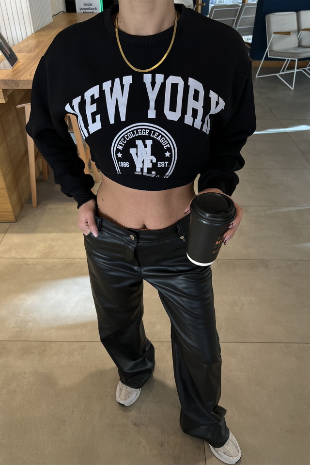 Siyah New York Baskılı Crop Top ATE3353 - 2